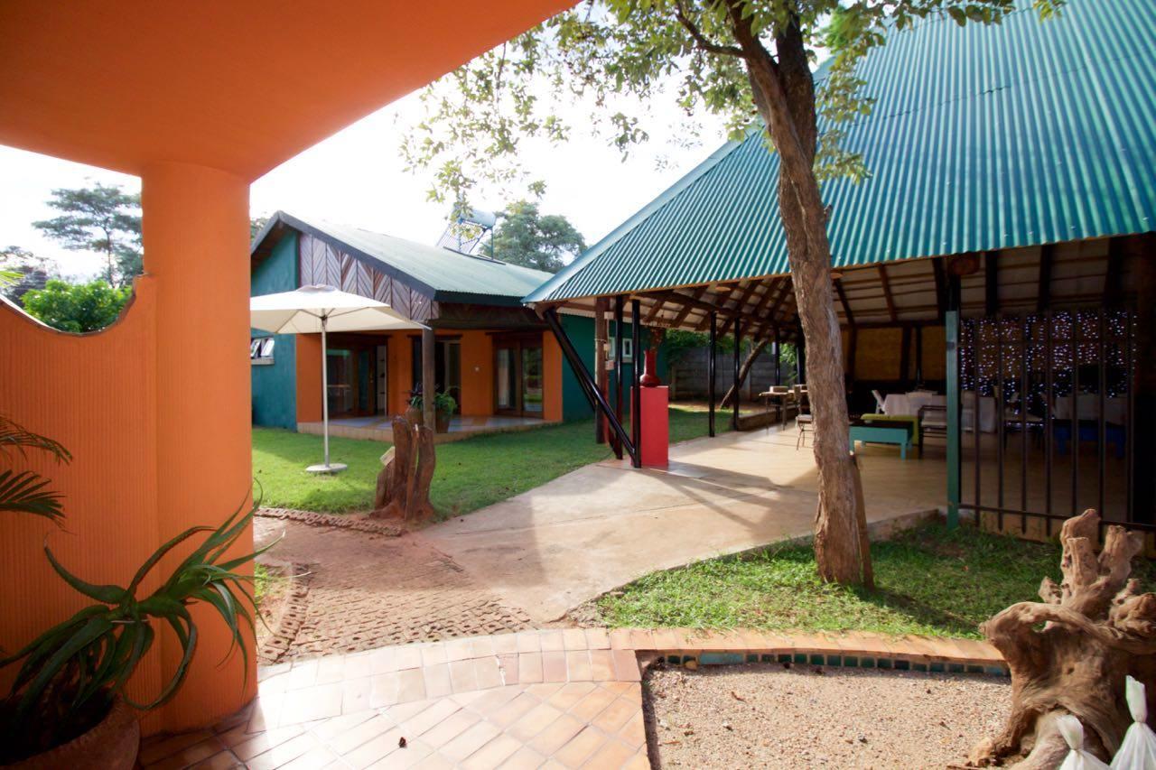 Flatdog Lodge Victoria Falls Kültér fotó