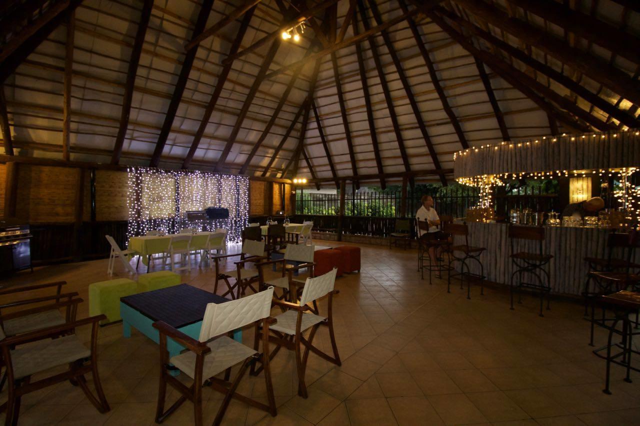 Flatdog Lodge Victoria Falls Kültér fotó