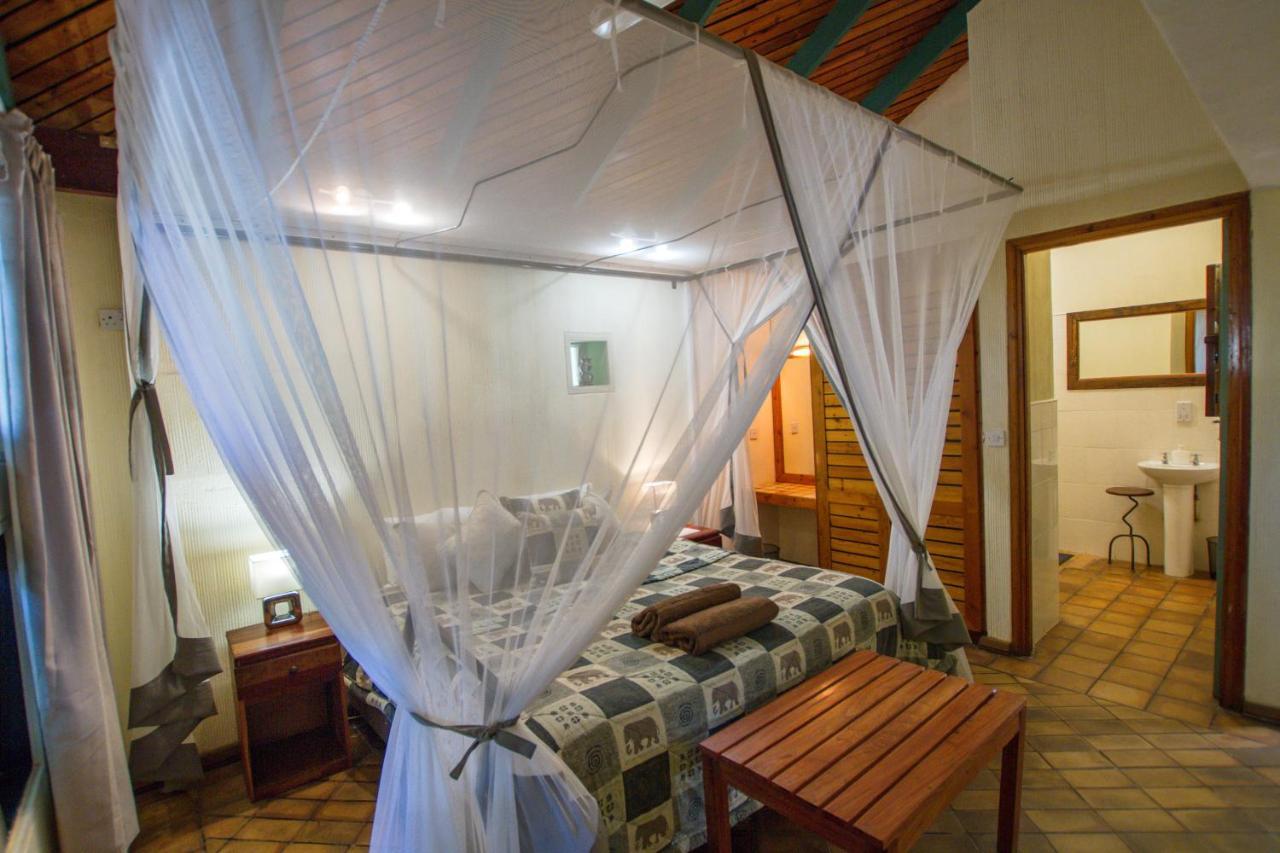 Flatdog Lodge Victoria Falls Kültér fotó